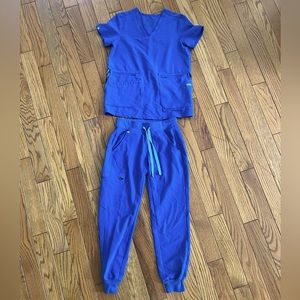 Figs Scrubs Casma Top xxs Zamora Bottoms xxsp